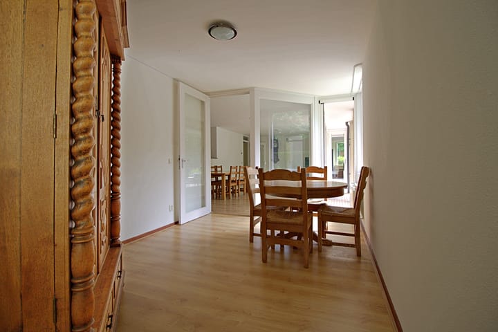 Foto 7 van Peter Benensonstraat 11