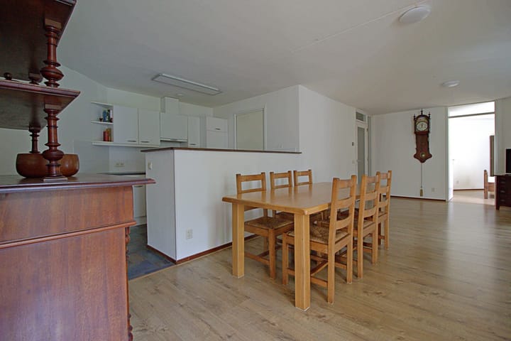 Foto 9 van Peter Benensonstraat 11