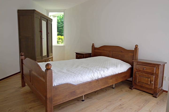 Foto 25 van Peter Benensonstraat 11