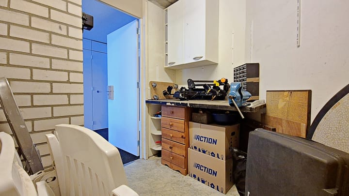 Foto 31 van Peter Benensonstraat 11