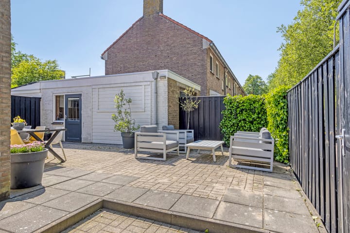 Photo 36 of Tjalkstraat 2