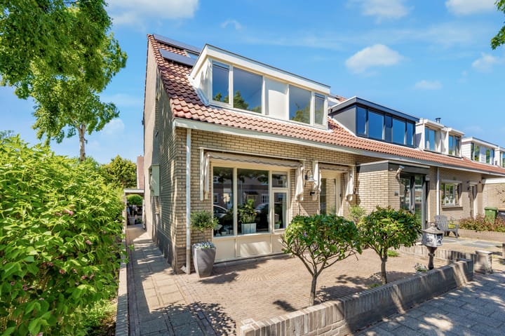 Photo 1 of Commandeurslaan 46