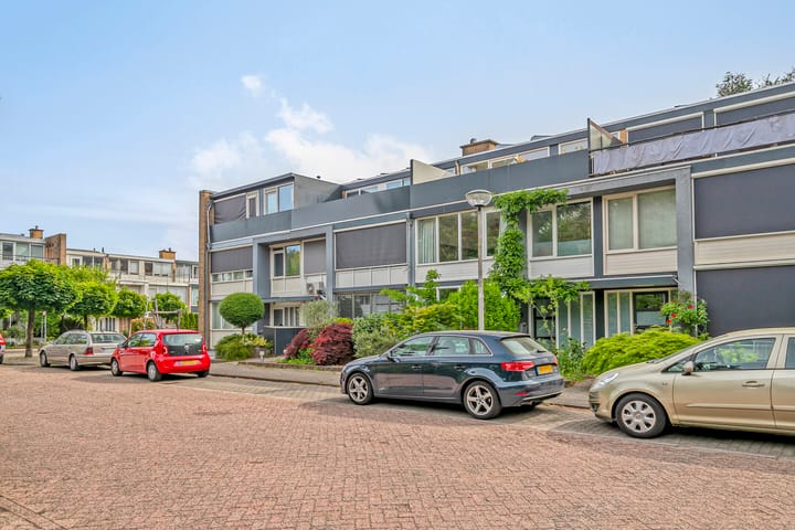 Foto 2 van Jan Ligthartplein 4