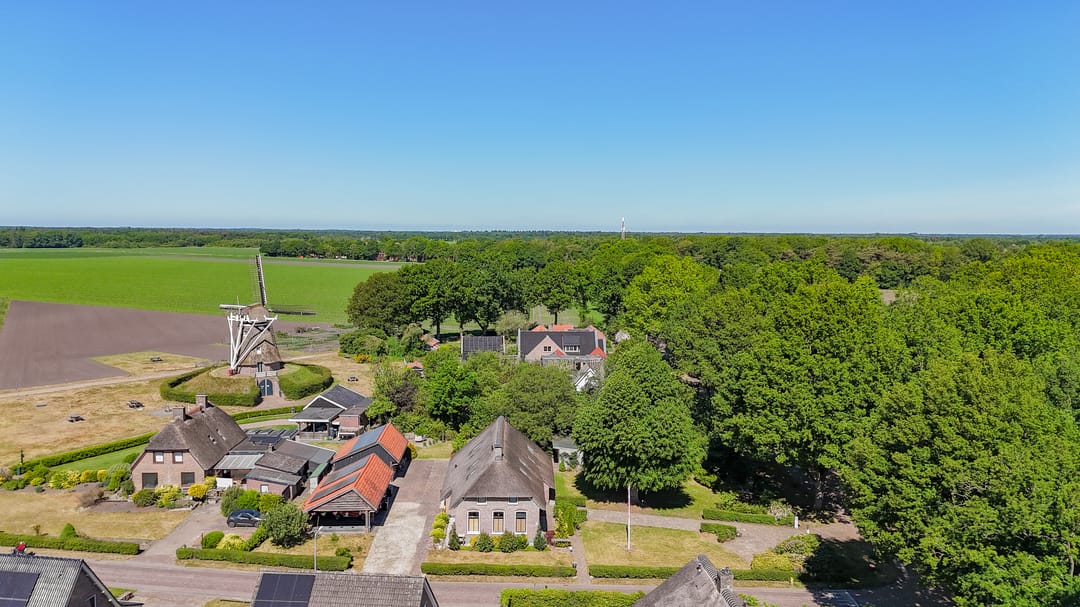 Photo 2 of Molenwijk 10
