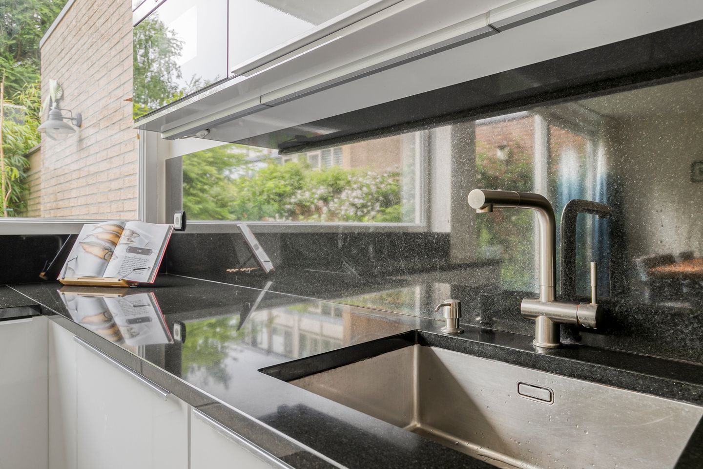 Foto 14 van Jan Ligthartplein 4