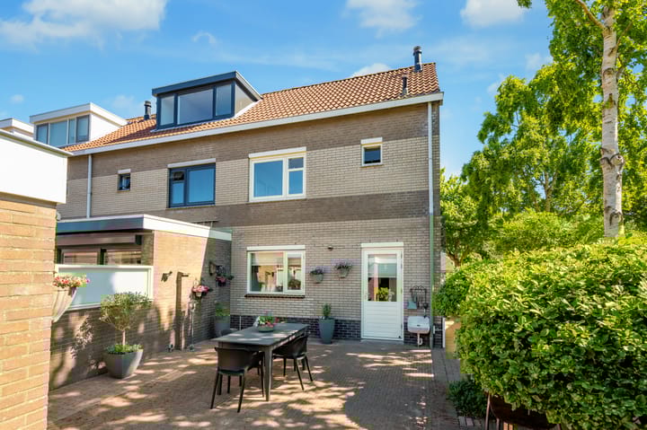 Photo 42 of Commandeurslaan 46