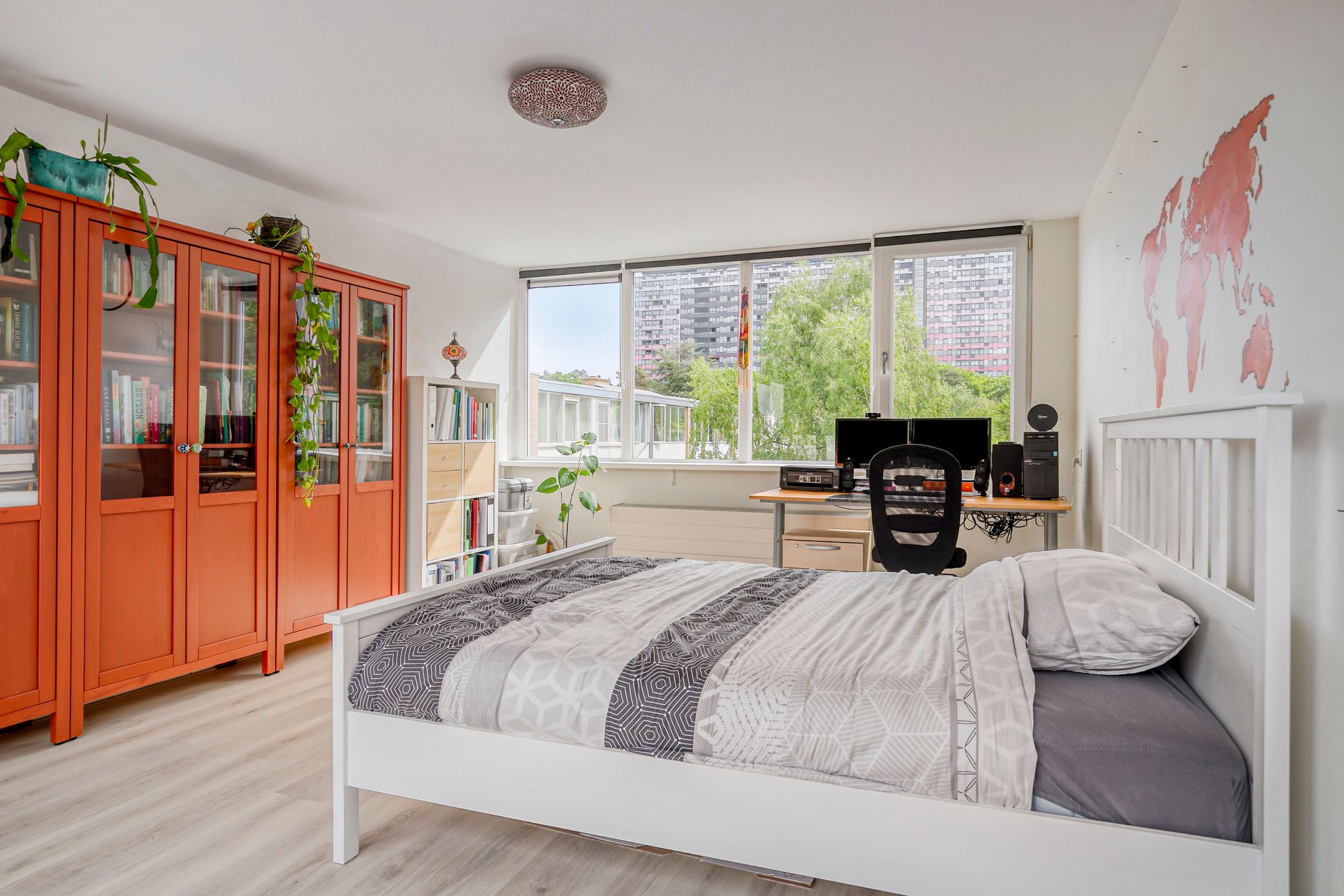 Foto 27 van Jan Ligthartplein 4