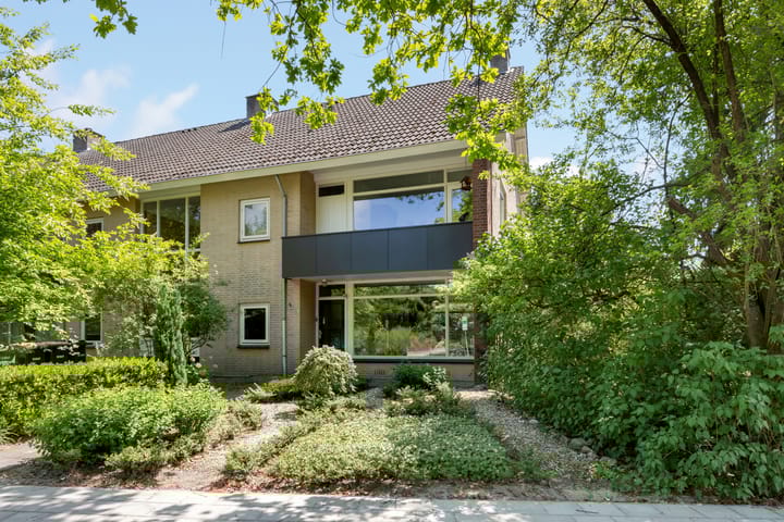 Photo 1 of Eikenlaan 63