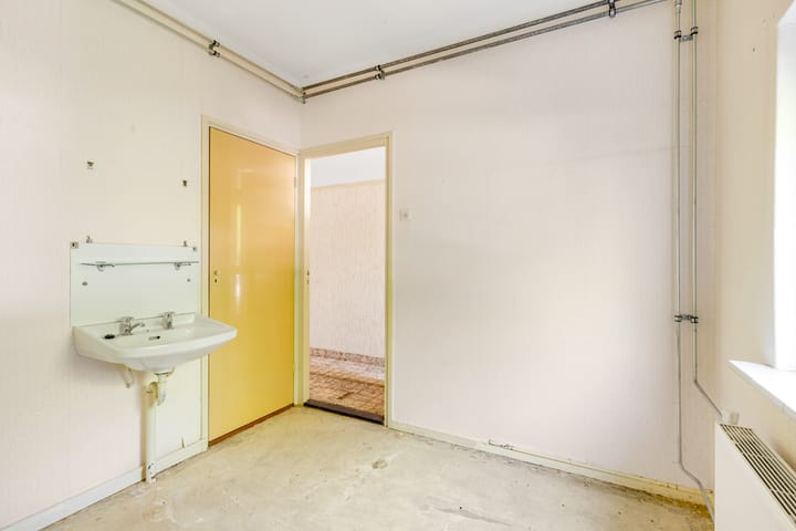 Photo 12 of Eikenlaan 63