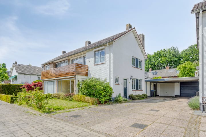 Photo 36 of Aletta Jacobsplein 14