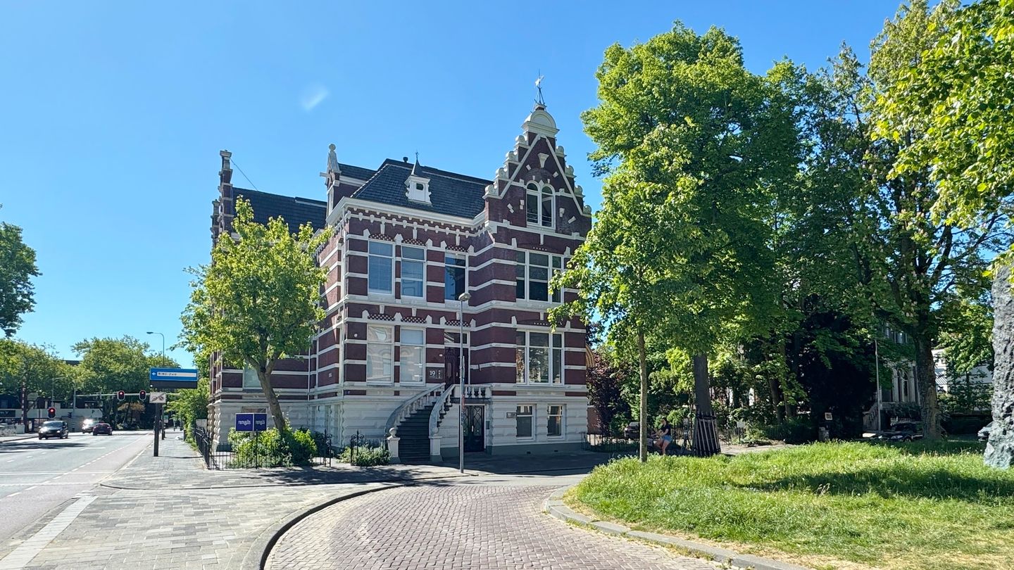 Bekijk foto 1 van Heresingel 19