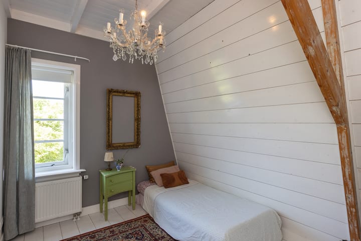 Foto 31 van Koningin Julianastraat 18