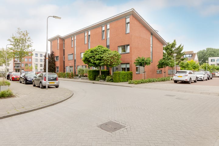 Photo 6 of Dokter Van Westendorplaan 21