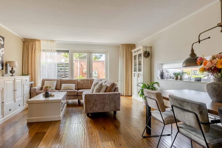 Photo 12 of Dokter Van Westendorplaan 21