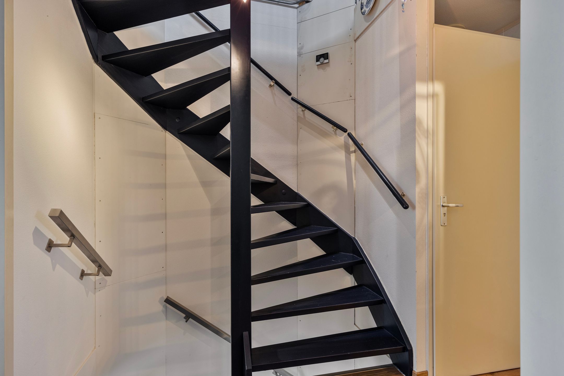 Photo 24 of Brahmsstraat 268