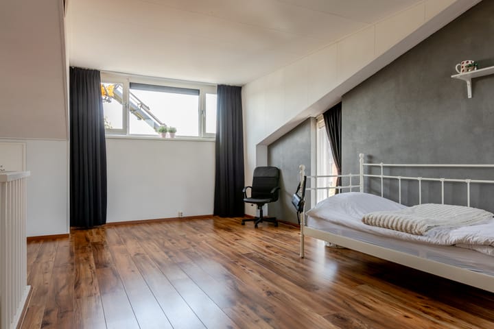 Photo 34 of Dokter Van Westendorplaan 21