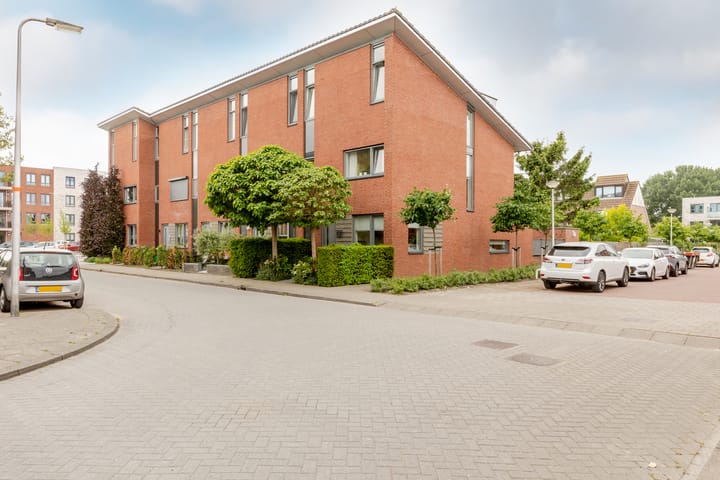 Photo 38 of Dokter Van Westendorplaan 21