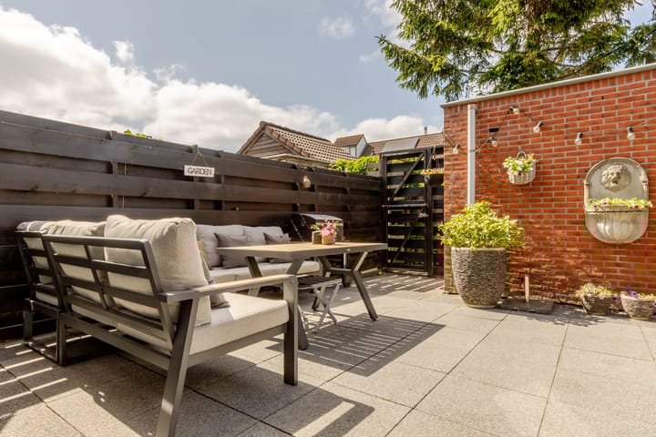 Photo 42 of Dokter Van Westendorplaan 21