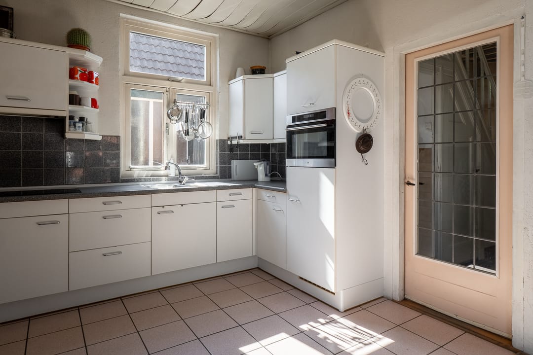 Foto 11 van Hazelaarweg 6