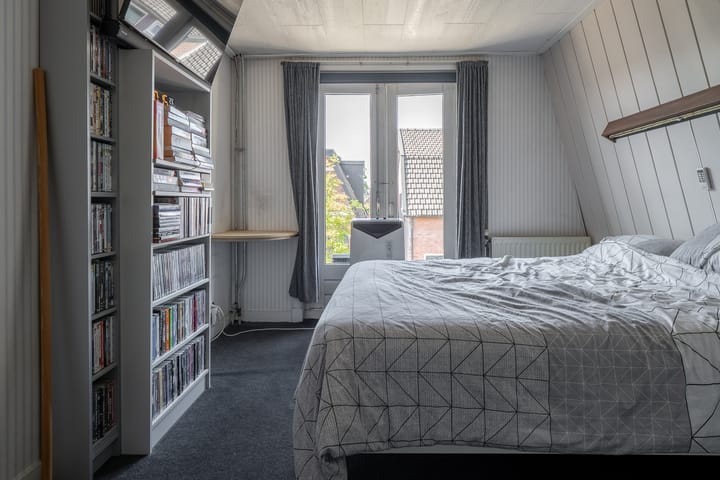 Foto 23 van Hazelaarweg 6