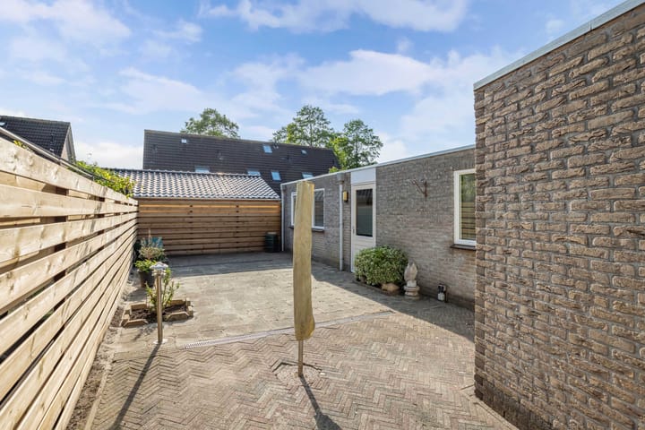 Foto 40 van Ericaweg 14