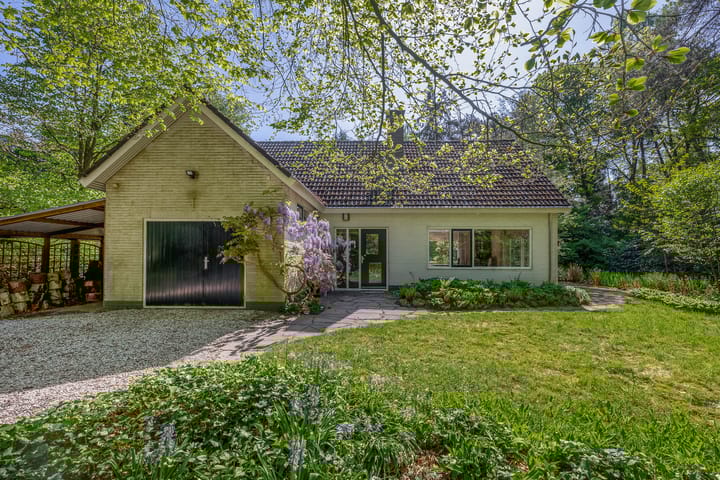 Koopwoningen - huizen te koop in [Funda]