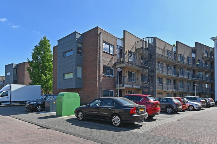 Foto 42 van Heinsiushof 17