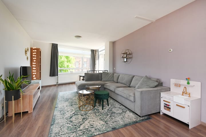 Foto 15 van Heinsiushof 17