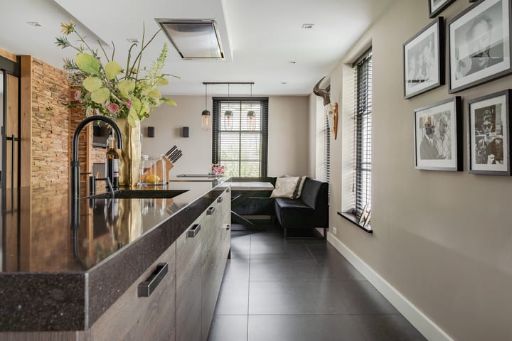 Hoekwoning te koop: Herengracht 3, Monnickendam