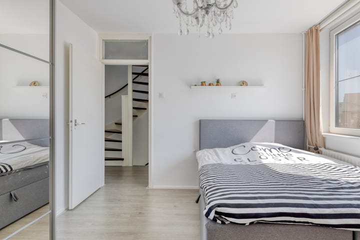 Photo 27 of Roozenburglaan 147