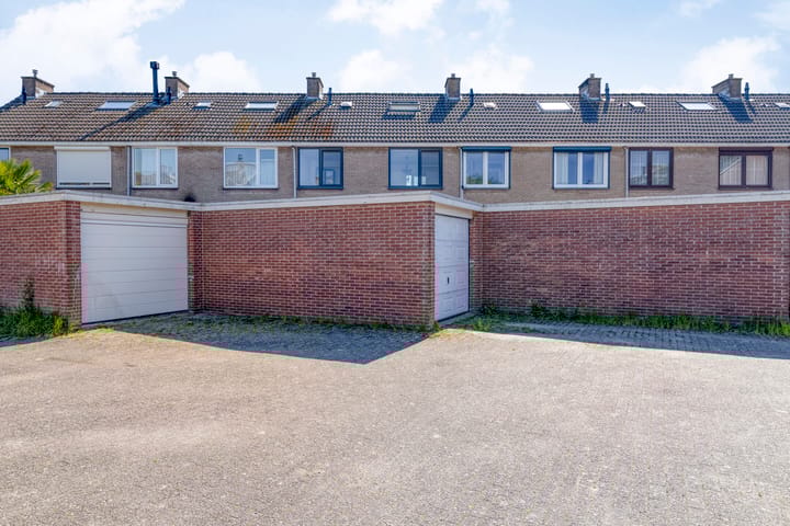 Photo 35 of Roozenburglaan 147