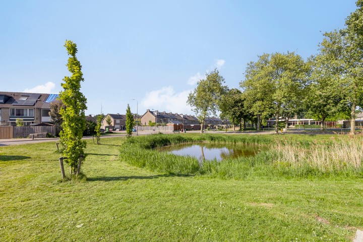 Photo 37 of Roozenburglaan 147