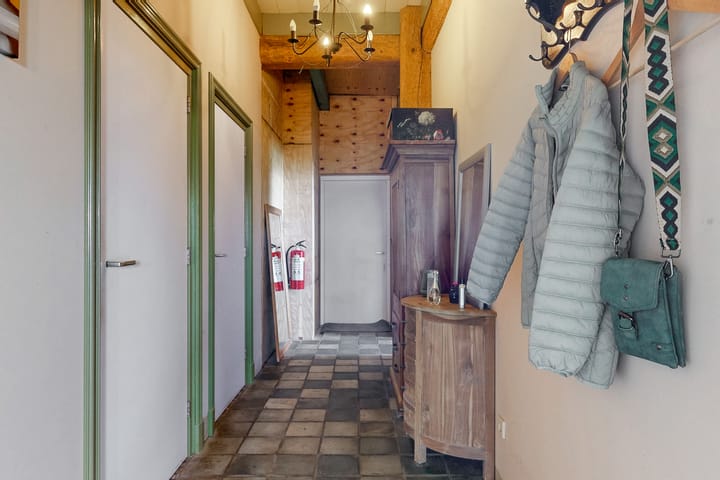 Foto 10 van De Burg 1