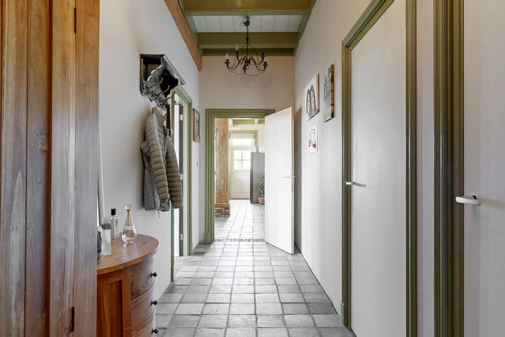 Foto 23 van De Burg 1