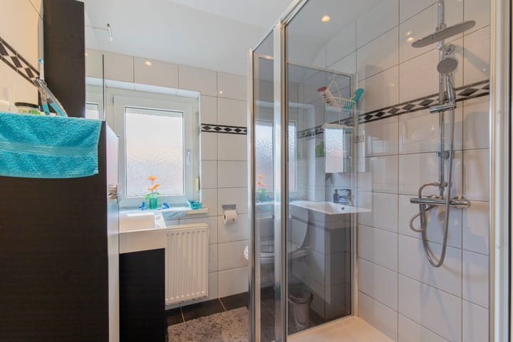 Photo 24 of Henri Jonasstraat 4