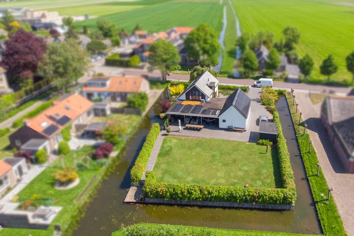 Foto 2 van Middelweg 2