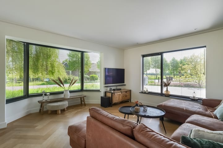 Foto 12 van Middelweg 2