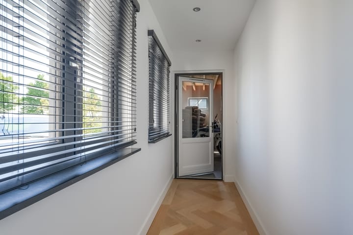 Foto 29 van Middelweg 2