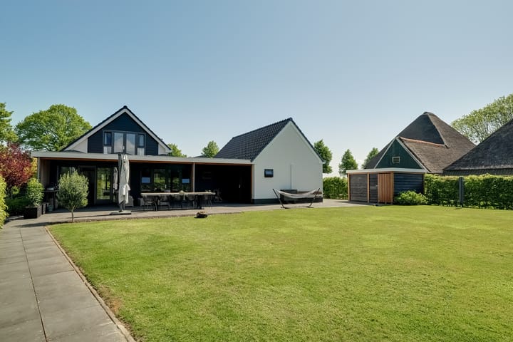 Foto 54 van Middelweg 2