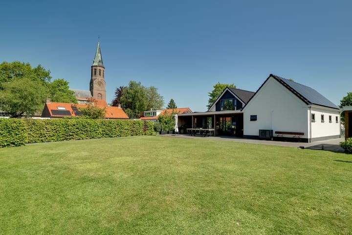 Foto 63 van Middelweg 2