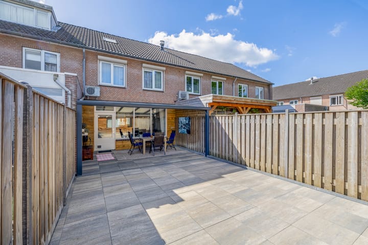 Foto 2 van Marjoleinhof 13