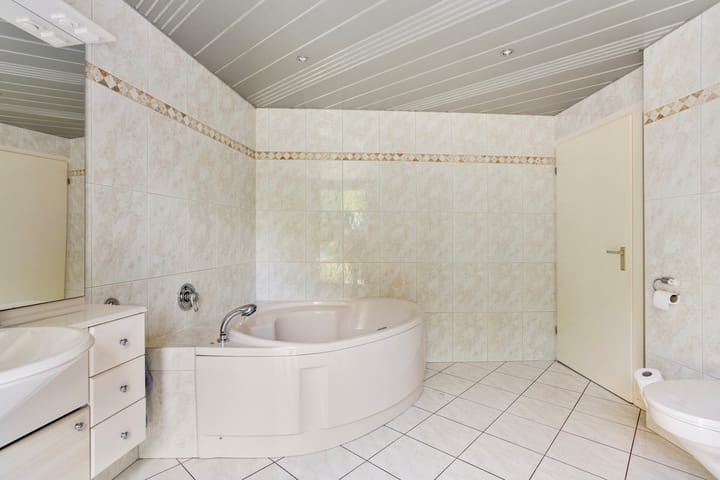 Foto 16 van De Uilenburg 76