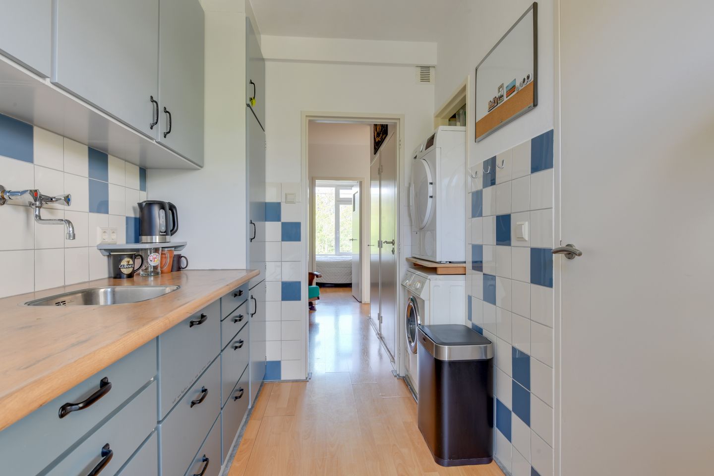 Photo 4 of Van Ostadelaan 10