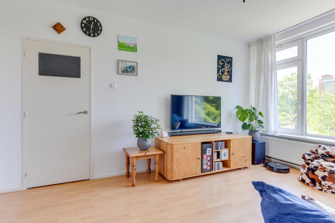 Photo 8 of Van Ostadelaan 10