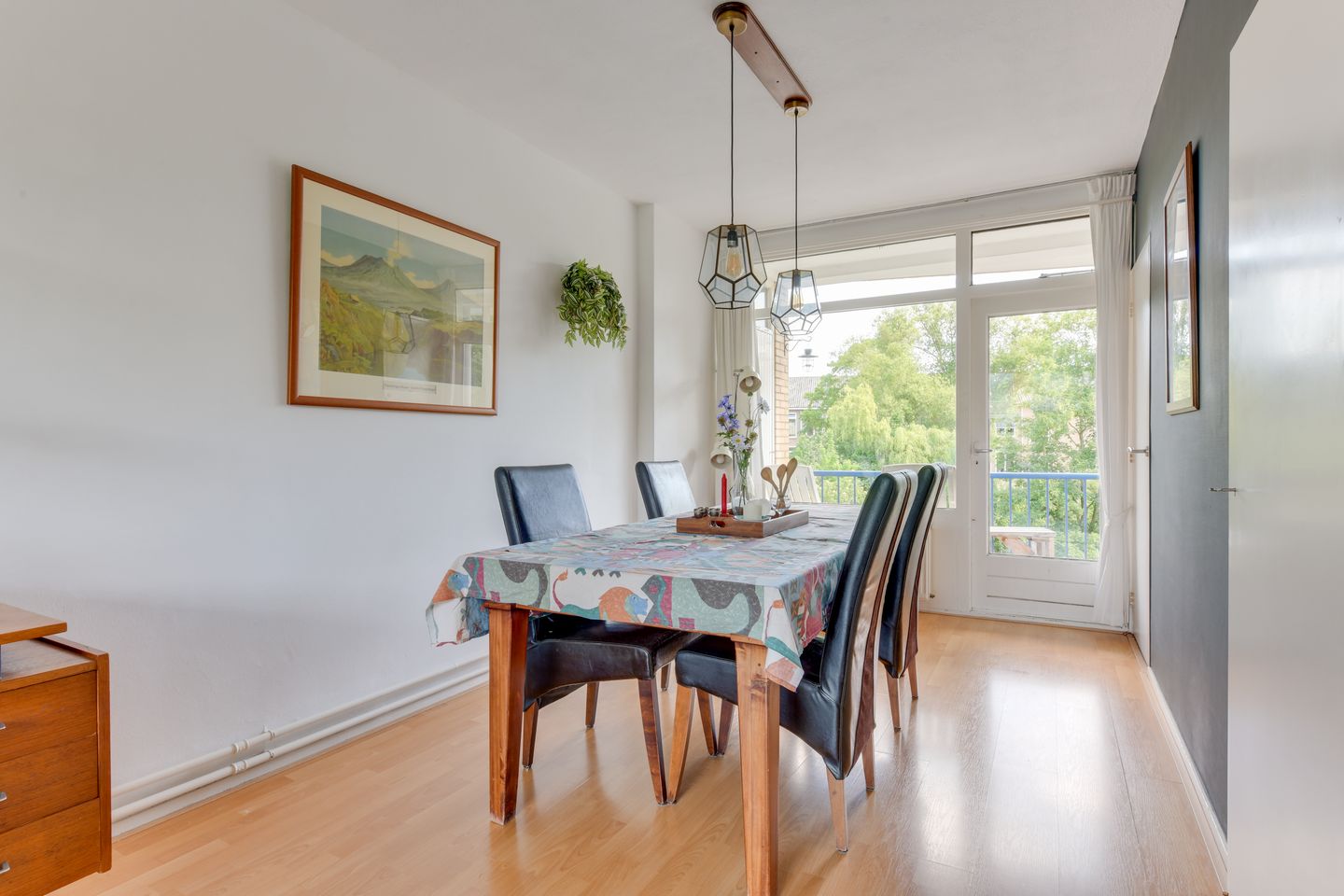 Photo 10 of Van Ostadelaan 10