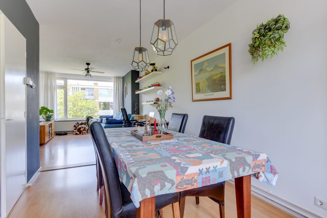 Photo 11 of Van Ostadelaan 10