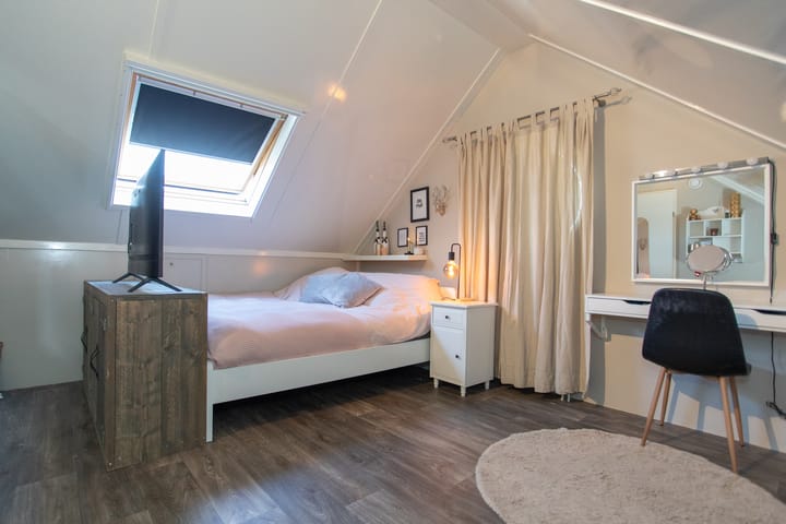 Photo 54 of Weefkamer 24