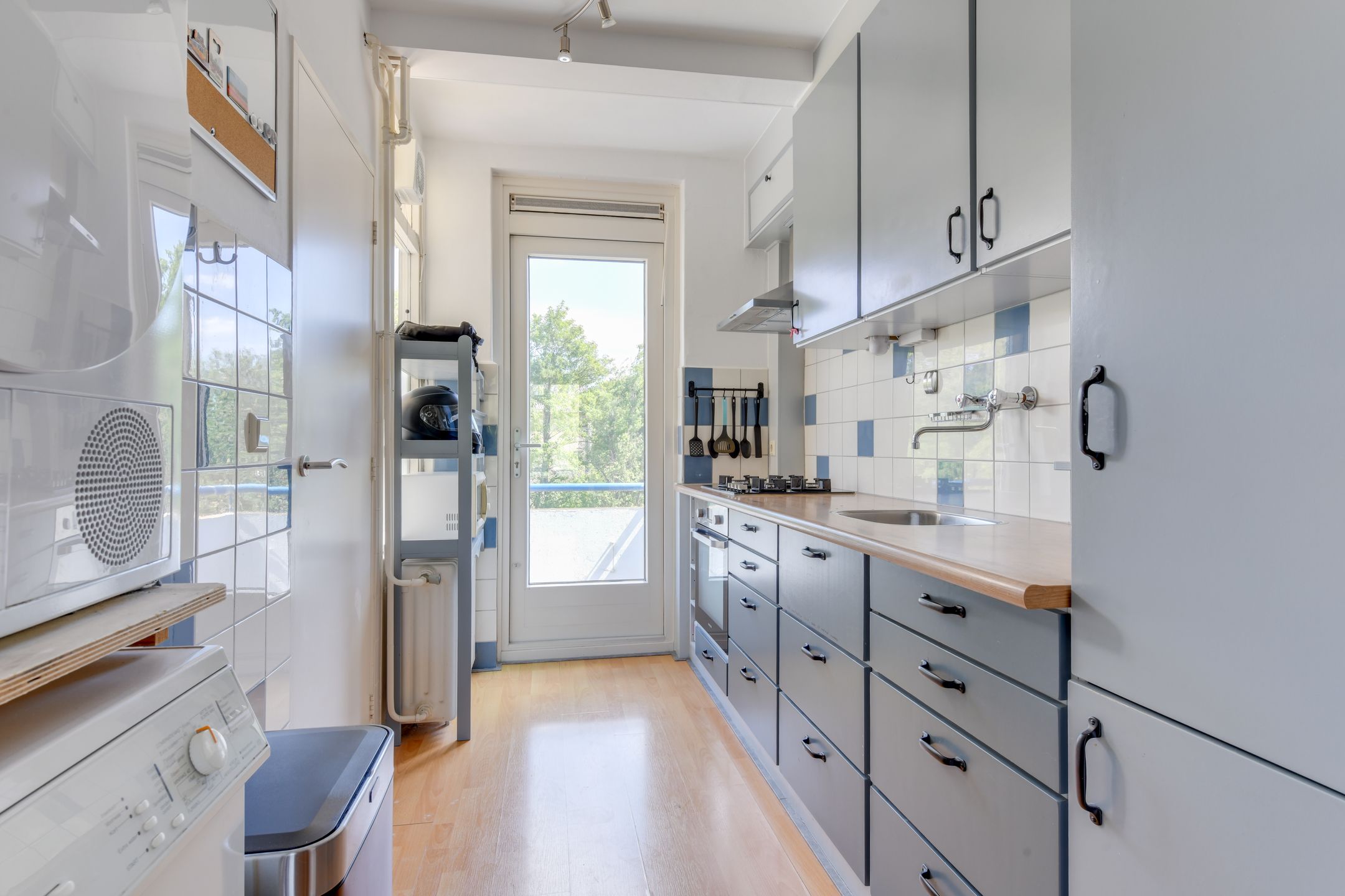 Photo 12 of Van Ostadelaan 10