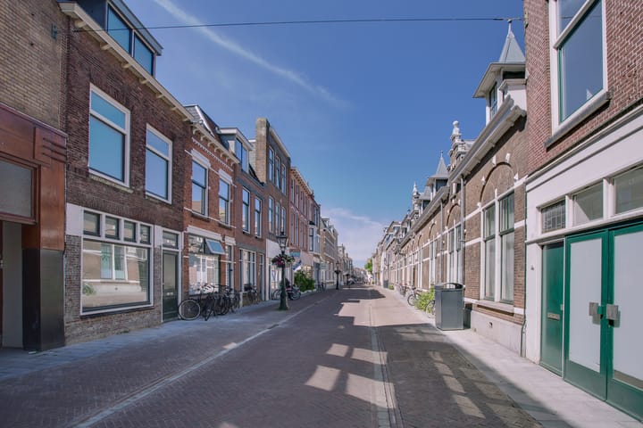 Photo 2 of Haarlemmerstraat 307