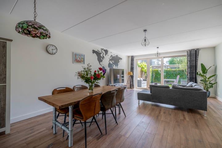 Foto 9 van Bernadottelaan 222